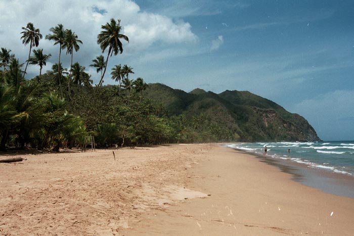 Touristic attractions of Venezuela : Playa Pui Puy