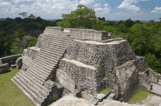 Touristic attractions of Belize : The Caana Mayan pyramid