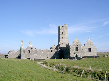 Touristic attractions of Ireland : Moyne Abbey, Ballina