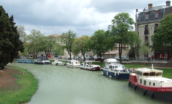 Touristic attractions of Mediterranean : Canal du midi , Carcassonne