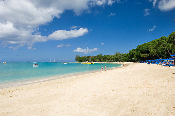 Touristic attractions of Barbados : Sandy Lane Beach